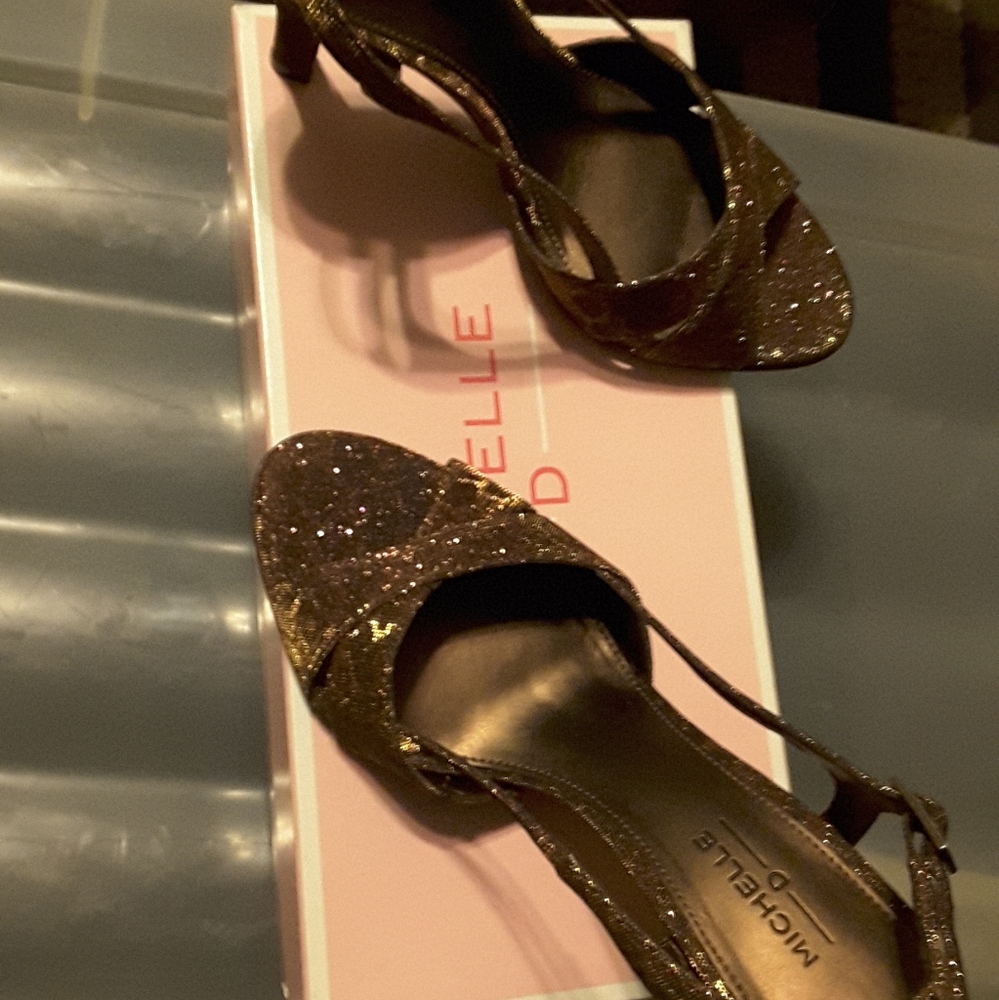 Shoes - Picture 2 of 2